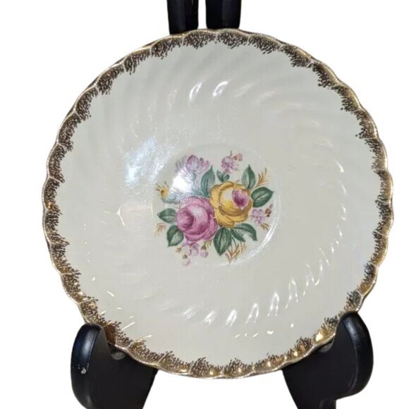 Vintage 1940s Quban Royal China Tea Cup Plate - Pink Roses Floral 22K Gold - Picture 1 of 5